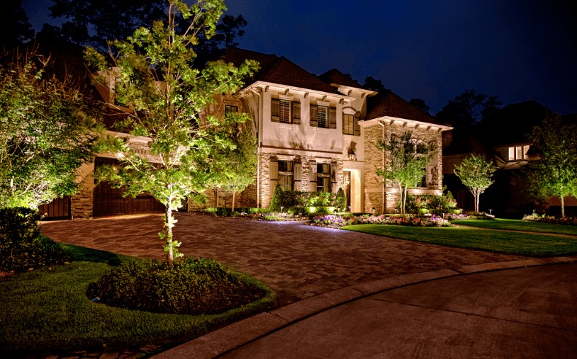 Latest Trends in Landscape Lighting